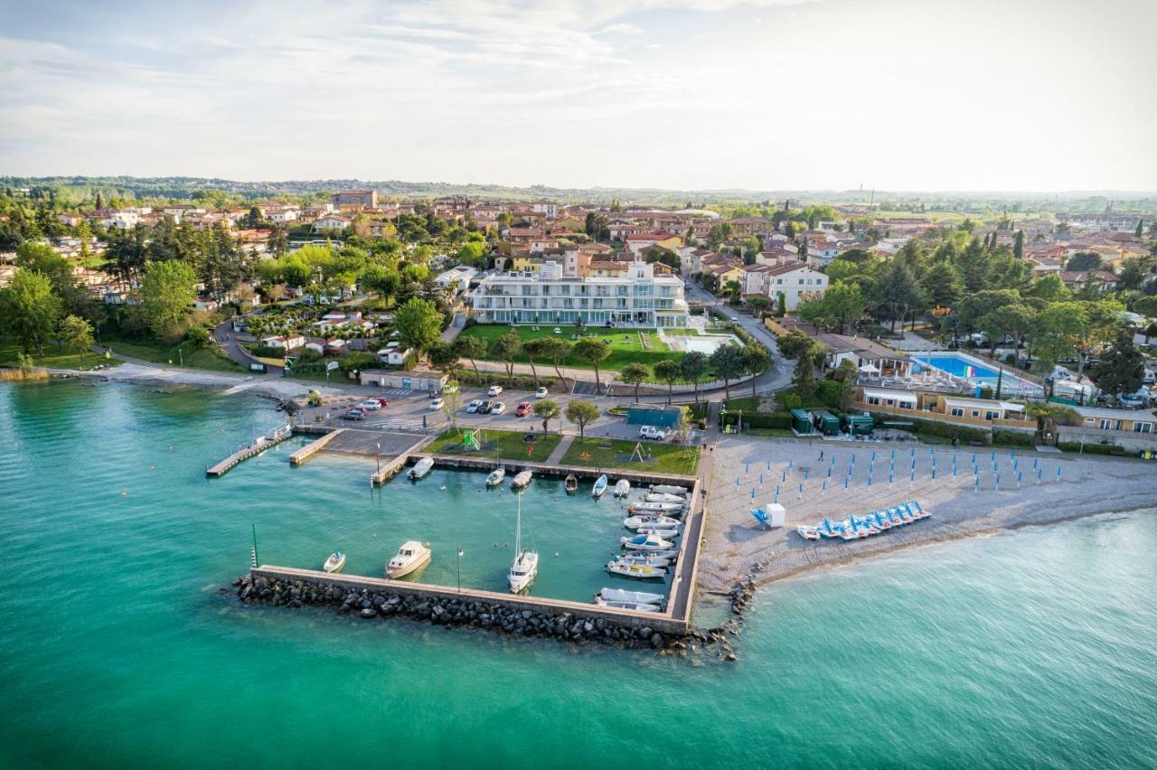 Vision Hotel Peschiera del Garda Exterior photo